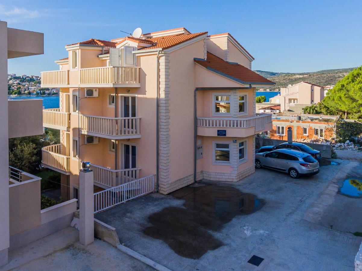 Apartamenty Z Basenem Ilja Rogoznica (Sibenik-Knin) Exterior photo